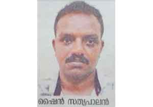 ഡോക്ടറാണെന്നും എമിറേറ്റ്സ് കമ്പനിയുടെ സൗത്ത് ഏഷ്യൻ ഓപ്പറേറ്റിങ് മാനേജരെന്നും ആൾമാറാട്ടം നടത്തി; അനവധി തട്ടിപ്പു കേസുകളിൽ പ്രതിയായ ഷൈൻ സത്യപാലനെ പ്രോസിക്യൂഷന്റെ വീഴ്ചയിൽ വെറുതെ വിട്ടു; തൊണ്ടി മുതൽ വീണ്ടെടുക്കാതെ പ്രതിയുമായി ഒത്തുകളിച്ച് പൊലീസ്: വഞ്ചനാക്കേസ് പ്രതിയെ കോടതി വിട്ടയച്ചു: തിരുവനന്തപുരം മെഡിക്കൽ കോളേജ് എസ് ഐക്ക് കോടതിയുടെ രൂക്ഷ വിമർശനം