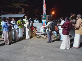 യൂത്ത് കോൺഗ്രസ്സ് വിവേകാനന്ദ ജ്യോതി തെളിയിച്ചു