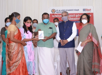 ആയക്കാട് സി എ ഹയർ സെക്കൻഡറി സ്കൂളിൽ ഡിജിറ്റൽ ലൈബ്രറി ഉദ്ഘാടനം ചെയ്തു