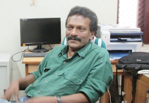 മൂന്നാറിലെ ചരിത്രവിജയം തകര്ത്തത് സിപിഐയുടെ ഇരട്ടത്താപ്പ്; അച്യുതാനന്ദന്റെ ആളെന്നറിയപ്പെടാന് അഭിമാനം; നടപടികളും ഒതുക്കലും അനുഗ്രഹമെന്ന് കെ സുരേഷ് കുമാര് ഐഎഎസ് മറുനാടന് മലയാളിയോട്