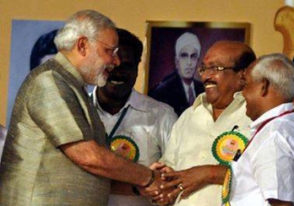കാണാൻ പോയത് രാഷ്ട്രീയ നേതാവിനെ അല്ല, ഇന്ത്യൻ പ്രധാനമന്ത്രിയെ; രാഷ്ട്രീയ കാര്യങ്ങൾ സംസാരിച്ചില്ലെന്നു വെള്ളാപ്പള്ളി; തെരഞ്ഞെടുപ്പിൽ പഞ്ചായത്ത് അംഗമായി പോലും മത്സരിക്കില്ല; സംവരണപ്രശ്നത്തിൽ ആശങ്ക വേണ്ടെന്നു പ്രധാനമന്ത്രി ഉറപ്പു നൽകിയെന്നും എസ്എൻഡിപി ജനറൽ സെക്രട്ടറി