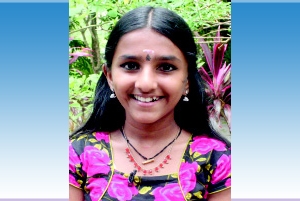 ചന്ദ്രലേഖയ്ക്കു പിന്നാലെ ജയലക്ഷ്മിയും യൂട്യൂബ് താരമായി; 'സത്യം ശിവം സുന്ദരം' പാടി ലത മങ്കേഷ്കറുടെയും മനംകവർന്ന ആറാം ക്ലാസുകാരി ദേശീയ മാദ്ധ്യമങ്ങളുടെയും പ്രിയതാരം