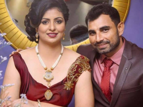 ഷമിയുടെ പണം മാത്രമാണ് ഹാസിൻ ജഹാൻ മോഹിച്ചിരുന്നത്; ഓരോ മാസത്തിലും ഷോപ്പിങിനായി പൊടിച്ചത് ലക്ഷങ്ങൾ; സ്വന്തം പേരിൽ കുറെ പ്രോപ്പർട്ടികൾ വാങ്ങാനായിരുന്നു ശ്രമം; പ്രശ്നങ്ങൾ പരിഹരിക്കുന്നതിനായി വക്കീൽ മുഖാന്തിരം ശ്രമിച്ചിരുന്നുവെങ്കിലും അവർ വഴങ്ങിയില്ല; ഹാസിൻ ജഹാനെക്കുറിച്ച് കൂടുതൽ വെളിപ്പെടുത്തലുമായി ഷമിയുടെ അടുത്ത ബന്ധു