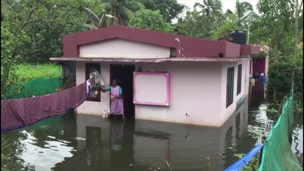 കേരളത്തിലെ മഴക്കെടുതി പാർലമെന്റ് ചർച്ചചെയ്യും; നോട്ടീസ് നൽകി കെസി വേണുഗോപാൽ; ബുധാനാഴ്ച ചർച്ച തീരുമാനിച്ച് ലോക്സഭ