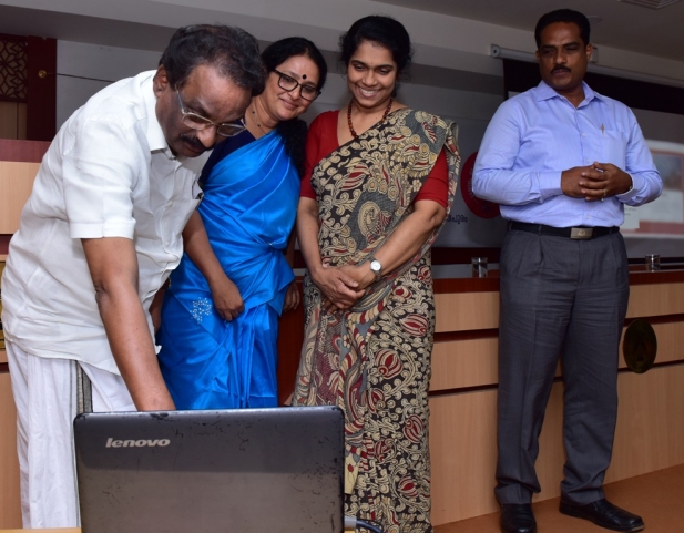 മലയാളം മിഷൻ - മലയാളം ഓപ്പൺ ഓൺലൈൻ കോഴ്സിന് തുടക്കമായി