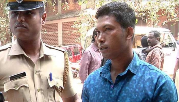 ഗൃഹനാഥയെയും മകളെയും പെട്രോളൊഴിച്ച് കത്തിച്ച കേസ്; പ്രതിയായ പശ്ചിമ ബംഗാൾ സ്വദേശിക്ക് ജീവപര്യന്തം തടവ്; ശിക്ഷ വിധിച്ചത് തൃശൂർ അഡീ.ജില്ല സെഷൻസ് കോടതി
