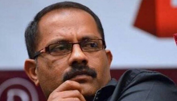 തിരഞ്ഞെടുപ്പ് വിജയം റദ്ദാക്കിയ നടപടിക്ക് പിന്നാലെ എസ്ഐ ഹൈക്കോടതിയെ തെറ്റിധരിപ്പിച്ചതാണെന്ന് ചൂണ്ടിക്കാട്ടി കെ.എം.ഷാജി എംഎൽഎ സുപ്രീം കോടതിയിൽ; പിടിച്ചെടുത്ത ലഘു ലേഖകളിൽ വർഗീയ പ്രചാരണം സംബന്ധിച്ചവയില്ലെന്നും എസ്ഐയുടെ മൊഴി തെറ്റാണെന്നും എംഎൽഎ
