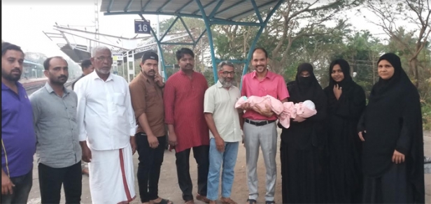 8 മണിക്കൂർ കൊണ്ട് ഒരു യാത്രയിലൂടെ ശ്രീചിത്രയിൽ എത്തിയ കുഞ്ഞ് മുഹമ്മദ് പൂർണ്ണ സുഖം പ്രാപിച്ചുതിരികെ നാട്ടിൽ എത്തി; തിരിച്ചെത്തിയപ്പോൾ സ്വീകരണം നൽകി നാട്ടുകാരും ചൈൽഡ് പ്രൊട്ടക്ഷൻ ടീമും