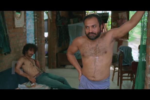 ഞാൻ അങ്ങോട്ട് നോക്കി നിൽക്കാം; നീ ജെസ്റ്റൊന്ന് ചേട്ടാന്ന് വിളിച്ചേ....കൊതി കൊണ്ടാടാ, ചേട്ടാന്ന് വിളി! സൗബിന് അഭിനന്ദിച്ച് കുമ്പളങ്ങി നൈറ്റ്സിലെ ഇഷ്ട സീൻ പങ്ക് വച്ച് അണിയറ പ്രവർത്തകർ; ഹാപ്പി സജി എന്ന കുറിപ്പോടെയെത്തിയ വീഡിയോ ട്രെന്റിങ് ലിസ്റ്റിൽ