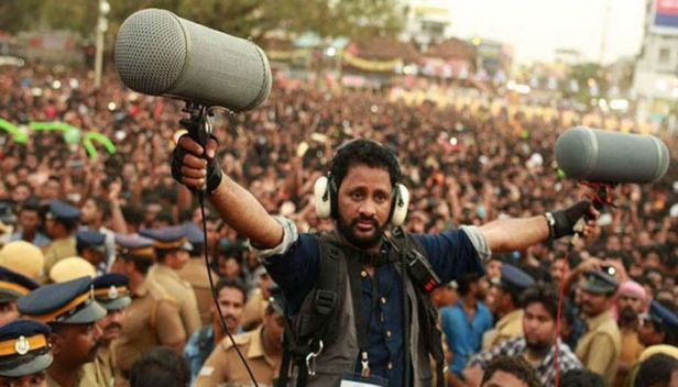 വിൽക്കാൻ തൃശ്ശൂർ പൂരം എന്റെ തറവാട്ടു സ്വത്തല്ലെന്ന് റസൂൽ പൂക്കുട്ടി; കേരള സംസ്കാരത്തിന്റെ ഭാഗമാണത്; പൂരത്തിന്റെ വീഡിയോ കോപ്പി റൈറ്റ് താൻ ആർക്കും വിറ്റിട്ടില്ലെന്നും കാണാനാകുന്നത് എന്തിലും ജാതിമത ചിന്തകൾ കോർത്തിണക്കുന്ന നോർത്ത് ഇന്ത്യൻ പ്രവണതയെന്നും ഓസ്കാർ ജേതാവ്