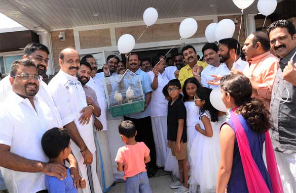ഷിക്കാഗോ മോർട്ടൺഗ്രോവ് സെന്റ് മേരിസിൽ ദശവത്സരത്തിന് തിരിതെളിഞ്ഞു