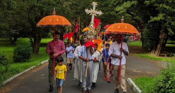 വാട്ടർഫോർഡ് സീറോ മലബാർ കാത്തലിക് ചർച്ച് പെരുന്നാൾ വർണ്ണാഭമായി