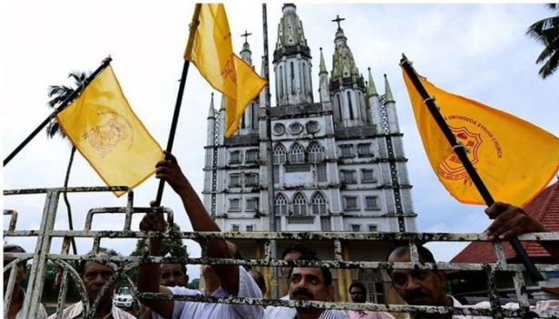 നിഷേധിക്കപ്പെടുന്നത് ശാന്തമായ ആരാധനാ സ്വാതന്ത്ര്യം മുതൽ മാന്യമായ ശവസംസ്‌കാരത്തിനുള്ള അവസരം വരെ; നടക്കുന്നത് സത്യവിശ്വാസികളെ ദേവാലയങ്ങളിൽ നിന്നും പുറത്താക്കുന്നതിനുള്ള ശ്രമങ്ങൾ എന്നും യാക്കോബായ സഭ; പ്രതിഷേധ പരിപാടികൾക്ക് തുടക്കം കുറിച്ച് 24-ന് എറണാകുളത്ത് ഉപവസിക്കുക ശ്രേഷ്ഠ ബാവായും മെത്രാപ്പൊലീത്തമാരും