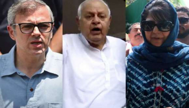 'വീട്ടിലെ അതിഥികളെ പോലെ ഹോളിവുഡ് സിനിമകളുടെ സിഡികളും നൽകി കരുതൽ തടങ്കലിലാക്കി'യെന്ന് ജിതേന്ദ്ര സിങ് വിശേഷിപ്പിച്ച കശ്മീരിലെ രാഷ്ട്രീയ നേതാക്കളെ മോചിപ്പിക്കുന്നു; ഓരോ നേതാവിനെയും വ്യക്തിപരമായി വിലയിരുത്തി ഉടൻ മോചനമെന്ന് ഗവർണറുടെ ഉപദേഷ്ടാവ് ഫറൂഖ് ഖാൻ; മോചിതരാകുന്നത് മെഹ്ബൂബ മുഫ്തിയും ഫറൂഖ് അബ്ദുള്ളയും അടക്കമുള്ള നേതാക്കൾ; തീരുമാനം ജമ്മു മേഖലയിലെ നേതാക്കളെ വിട്ടയച്ചതിന് പിന്നാലെ
