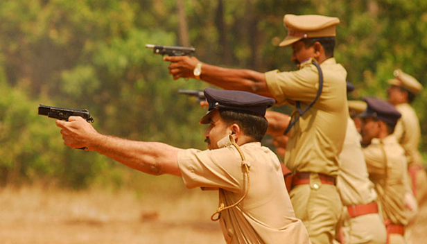 പൊലീസുകാരുടെ സ്ഥാനക്കയറ്റത്തിനുള്ള കാലയളവ് കുറച്ചു; ഉത്തരവ് പൊലീസ് അസോസിയേഷന്റെ ഏറെ നാളെത്തെ ആവശ്യത്തിനൊടുവിൽ; ഗ്രേഡ് എസ്ഐയാകാനുള്ള കാലയളവ് 27ൽ നിന്നും കുറച്ചത് 25വർഷമായി