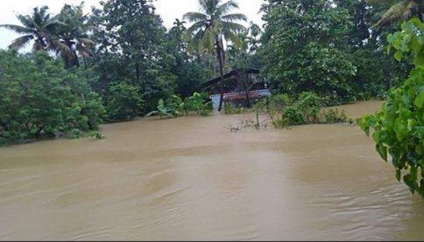 കാസർകോട് ഉരുൾപൊട്ടൽ; പുഴകളിൽ വെള്ളം ക്രമാതീതമായി ഉയരുന്നു, ജാഗ്രതാ നിർദ്ദേശം; മഴ തുടർന്നേക്കുമെന്ന് കാലാവസ്ഥ നിരീക്ഷണ കേന്ദ്രം