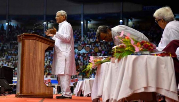 യുവനേതാക്കളെ ഉൾപ്പെടുത്തി ബംഗാളിൽ സിപിഎം സംസ്ഥാന സെക്രട്ടറിയറ്റ് പുനഃസംഘടിപ്പിച്ചു; മുൻ മന്ത്രി ഗൗതം ദേബ്, മനബ് മുഖർജി അടക്കമുള്ളവർ ഒഴിവായി; പുതുതായി ഉൾപ്പെടുത്തിയവരെല്ലാം 50വയസിൽ താഴെയുള്ളവർ