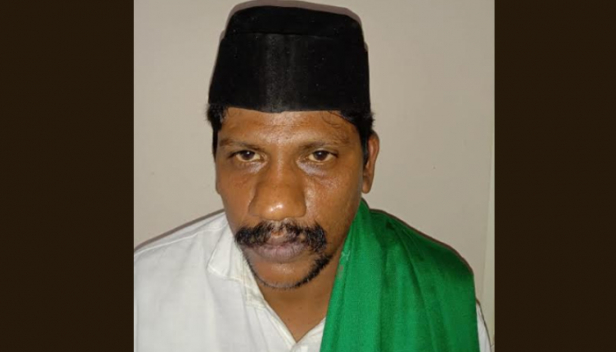 ചികിത്സയെന്ന വ്യാജേന യുവതിയെ മൂന്ന് ദിവസത്തോളം മുറിയിൽ പൂട്ടിയിട്ടും കെട്ടിയിട്ട് പട്ടിണിക്കിട്ടും വടികൊണ്ട് അടിച്ചും പരുക്കേൽപിച്ചു; മന്ത്രവാദം നടത്തി മാനസികപ്രശ്നങ്ങളും അസുഖങ്ങളും മാറ്റാമെന്ന് പറഞ്ഞ് വ്യാജചികിത്സ നടത്തിയ പ്രതി പിടിയിൽ; അറസ്റ്റിലായത് പാലക്കാട്ടുകാരൻ അബ്ദുൾ കരീം