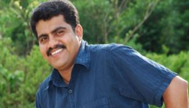തിരയിൽ അകപ്പെട്ട സഹൃത്തുക്കളുടെ കുട്ടികളെ രക്ഷപെടുത്തി കരയ്ക്കെത്തിച്ച യുവാവിന് നഷ്ടമായത് സ്വന്തം ജീവൻ; കുട്ടികളെ രക്ഷിച്ച സനിൽ ജോസഫിന്റെ മരണത്തിന്റെ ഞെട്ടൽ മാറാതെ പ്രവാസി സമൂഹവും