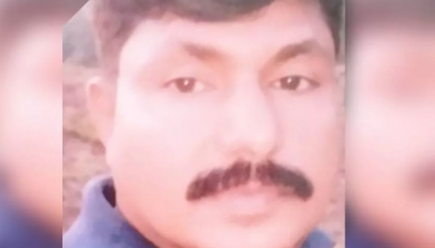 കളമശ്ശേരിയിൽ പൊലീസ് ഉദ്യോഗസ്ഥനെ മരിച്ച നിലയിൽ കണ്ടെത്തി; സിവിൽ പൊലീസ് ഓഫീസർ ജയിൻ പി.കെയെ കണ്ടെത്തിയത് വീട്ടിൽ ബോധരഹിതനായി കിടക്കുന്ന നിലയിൽ; മരണ കാരണം വ്യക്തമായിട്ടില്ലെന്ന് പൊലീസ്