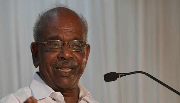 കോടതി ബഹിഷ്കരിച്ച് സമരം ചെയ്യാൻ അഡ്വക്കേറ്റ് ക്ലർക്കുമാരോട് എംഎം മണി; യഥാർത്ഥത്തിൽ കുശാഗ്ര ബുദ്ധിക്കാർ അഡ്വക്കേറ്റ്സ് ക്ലർക്കുമാരാണെന്നും മന്ത്രി