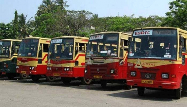 കെഎസ്ആർടിസി ജീവനക്കാരും വിദ്യാർത്ഥികളും ഏറ്റമുട്ടി; നെയ്യാറ്റിൻകര ഡിപ്പോയിൽ സംഘർഷം; നാലു ജീവനക്കാർ ആശുപത്രിയിൽ; ധനുവച്ചപുരത്തേക്കുള്ള സർവീസുകൾ നിർത്തി കെഎസ്ആർടിസി