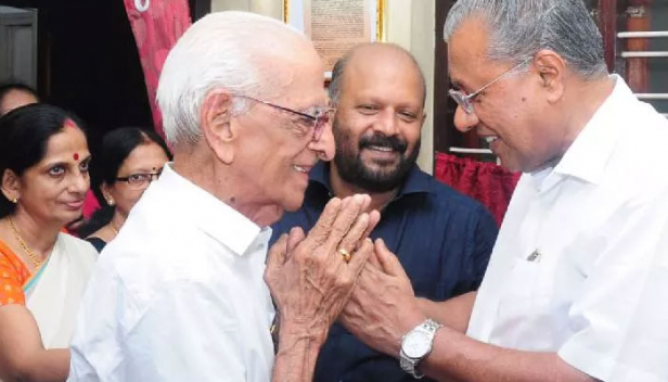'ടീച്ചർ പുറത്താക്കിയ ആ വിദ്യാർത്ഥി ഞാനല്ല; ചിത്രൻ നമ്പൂതിരിപ്പാടിനെ കണ്ടത് സ്റ്റുഡന്റ്സ് ഫെഡറേഷൻ നേതാവെന്ന നിലയിൽ;' സ്പീക്കർ പറഞ്ഞ കഥയിൽ ചെറിയ തിരുത്തുമായി മുഖ്യമന്ത്രി പിണറായി വിജയൻ