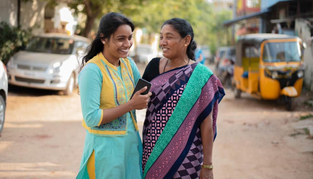 എന്റെ സഹോദരിമാർക്കു വേണ്ടി കരുതിവെച്ച പണം മുഴുവൻ അവർ എനിക്കു വേണ്ടി ചിലവഴിച്ചു; അപ്പോഴാണ് എന്റെ രണ്ടാനമ്മയുടെ യഥാർത്ഥ മൂല്യം ഞാൻ തിരിച്ചറിഞ്ഞത്: ഹ്യൂമൺസ് ഓഫ് ബോംബെ എന്ന ഫേസ്ബുക്ക് കൂട്ടായ്മയിൽ വന്ന രണ്ടാനമ്മയെ കുറിച്ചുള്ള ഒരു മകളുടെ ഹൃദയ സ്പർശിയായ കുറിപ്പ് വൈറലാകുന്നു