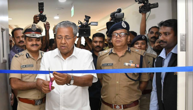 സൈബർ ആക്രമണങ്ങളും ഭീഷണികളും ചെറുക്കാൻ കൊച്ചിയിൽ സൈബർ ഡോം; സൈബർ കുറ്റകൃത്യങ്ങൾ കണ്ടെത്തുക മാത്രമല്ല സുരക്ഷാ ബോധവത്കരണവും സൈബർ ഡോമിന്റെ ചുമതലയെന്ന് മുഖ്യമന്ത്രി
