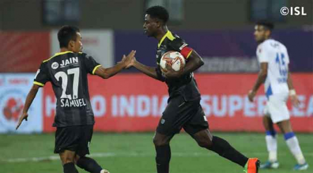 പിറന്നത് എട്ട് ഗോളുകൾ; അവസാന നിമിഷത്തിൽ പൊരുതി കളിച്ച് രണ്ട് ഗോളുമായി ബ്ലാസ്റ്റേഴ്സ് നേടിയത് മിന്നും സമനില; ആരാധകർക്ക് ആവേശം നൽകി അവസാന മത്സരത്തിൽ തോൽവി ഒഴിവാക്കുമ്പോൾ കേരളാ ടീമിന് കിട്ടുന്നത് പട്ടികയിലെ ഏഴാം സ്ഥാനം; ഒഡിഷാ ടീമിന് ആറാം സ്ഥാനവും; ഇനി പ്ലേ ഓഫ് മത്സരങ്ങളുടെ ആവേശത്തിലേക്ക് ഐ എസ് എൽ