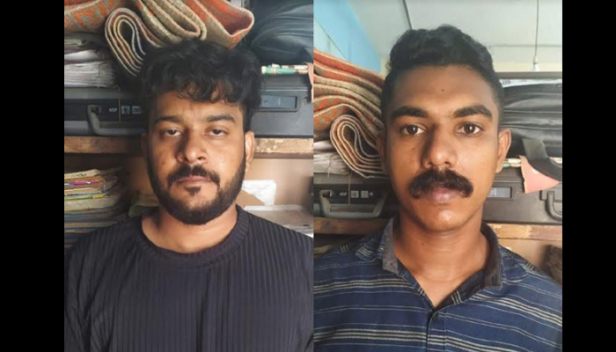 കാറിലിരുന്ന് സംസാരിച്ച അദ്ധ്യാപകനേയും സഹപ്രവർത്തകയെയും തടഞ്ഞ് നിർത്തി സദാചാര പൊലീസ് കളി; ഒന്നിച്ചു നിർത്തി ഫോട്ടോയും വീഡിയോയും എടുത്ത് ബ്ലാക്ക്മെയിലിങ്ങും; അദ്ധ്യാപകനിൽ നിന്നും 2,10,000 രൂപ തട്ടിയെടുത്ത കേസിൽ രണ്ടു പേർ കൂടി തിരൂരിൽ അറസ്റ്റിൽ