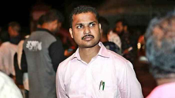 വിത്തും കാർഷിക ഉപകരണങ്ങളും ജൈവവളങ്ങളുമായി സഞ്ചരിക്കുന്ന വിപണിയുമായി എംഎൽഎയായ മേയർ ബ്രോ; വട്ടിയൂർക്കാവിലെ പ്രശാന്തിന്റെ ഇടപെടലിന് എങ്ങും കൈയടി; കൊറോണ പ്രതിരോധത്തിന് വീട്ടിലെ കൃഷി പ്രോത്സാഹിപ്പിച്ച് യുവ എംഎൽഎ; വിത്തും തൈകളും കാർഷിക ഉപകരണങ്ങളും ജൈവകീടനാശിനികളുമായി സഞ്ചരിക്കുന്ന വിപണി എത്തുമ്പോൾ