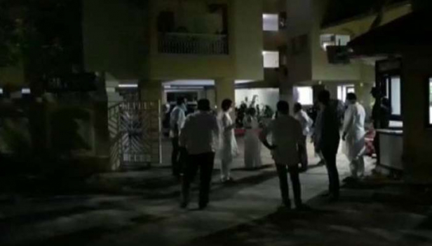 ഗുജറാത്തിലും ജമ്മു കശ്മീരിലും ഭൂചലനം; ഗുജറാത്തിൽ അനുഭവപ്പെട്ടത് റിക്ടർ സ്കെയിൽ 5.5 തീവ്രത രേഖപ്പെടുത്തിയ ഭൂചലനം