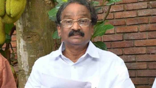 പഴയകാലങ്ങൾ ഓർത്തെടുത്തും ജനങ്ങളെ സേവിച്ചും ജന്മനാട്ടിൽ മന്ത്രി എ.കെ.ബാലൻ; സ്കൂളിലേക്ക് ചെളി നനഞ്ഞ് പോയ പഞ്ചായത്ത് റോഡ് ടാറിങ് നടത്തിയപ്പോൾ നാട്ടുകാർ റോഡിനിട്ട പേര് 'ബാലൻ റോഡ്'; നാദാപുരത്ത് പുതിയ ഒരു ഓഫീസ് കൂടി അനുവദിക്കുമ്പോൾ