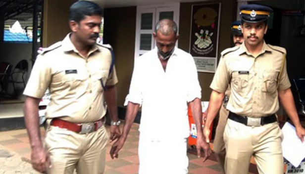 മൂന്ന് വിവാഹങ്ങൾ കഴിച്ച 54 കാരൻ ഭാര്യയെ വെട്ടിക്കൊലപ്പെടുത്തിയത് ചാരിത്ര്യശുദ്ധിയിൽ സംശയം തോന്നി; ഏഴു മക്കളുള്ള ദമ്പതികൾക്കിടയിൽ വഴക്ക് പതിവും; കൊലപ്പെടുത്തിയത് വീടിനടുത്തുള്ള പറമ്പിൽ വച്ച് മഴു ഉപയോഗിച്ച് തലക്കടിച്ച്; പ്രതി കുറ്റക്കാരൻ തന്നെയെന്ന് കോടതി; ശിക്ഷ നാളെ വിധിക്കും