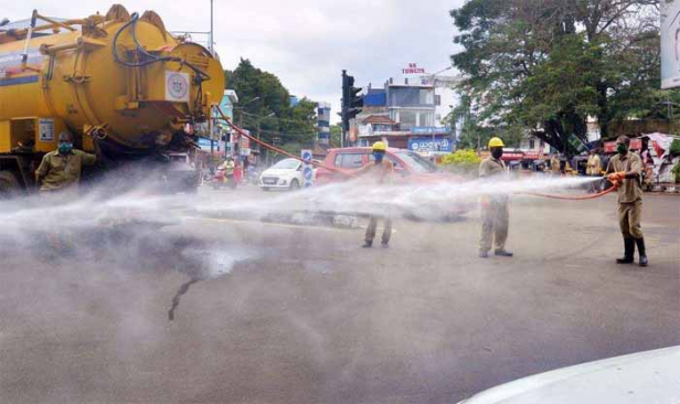 ചികിത്സതേടി എത്തിയ ആൾക്ക് കോവിഡ്; എറണാകുളം ഇന്ദിര ഗാന്ധി സഹകരണ ആശുപത്രി ജീവനക്കാർ ക്വാറന്റീനിൽ; സമ്പർക്കത്തിൽ ഏർപ്പെട്ട മറ്റുള്ളവരും ക്വാറന്റീനിൽ