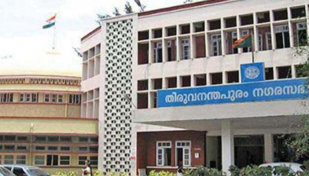 സൊമാറ്റോ ഡെലിവെറി ബോയിക്ക് കോവിഡ് സ്ഥിരീകരിച്ചതോടെ കണ്ടെയിന്മെന്റ് സോണുകളിൽ ഓൺലൈൻ ഭക്ഷണവിതരണം നിർത്തി വയ്ക്കും; മറ്റ് പ്രദേശങ്ങളിൽ ഓൺലൈൻ ഭക്ഷണ വിതരണത്തിന് ക്യാഷ് ഓൺ ഡെലിവറിയും അനുവദിക്കില്ല; ഭക്ഷണ വിതരണം നടത്തുന്നവർ വീടുകളിൽ കയറാൻ പാടില്ലെന്നും തിരുവനന്തപുരം നഗരസഭ