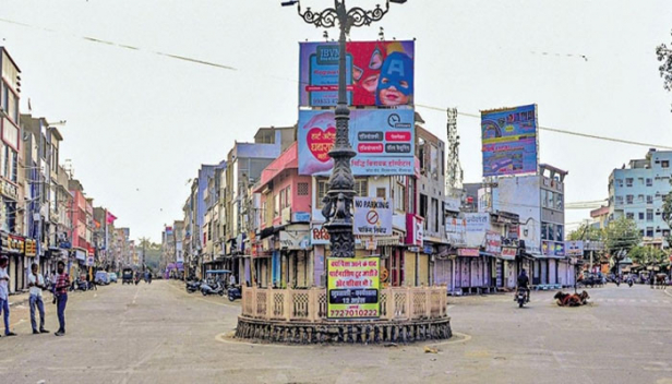 റെയ്ഡിൽ പിടികൂടിയ ലൈംഗികത്തൊഴിലാളിയായ യുവതിക്ക് കോവിഡ്; 14 പൊലീസുകാർ ക്വാറന്റൈനിൽ