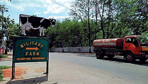 അനധികൃതമായി സമ്പാദിച്ചത് ഒരു കോടിയോളം രൂപയുടെ സ്വത്തുക്കൾ; സെക്കന്തരാബാദ് മിലിട്ടറി ഡയറി ഫാം മാനേജരും ഭാര്യയും ഹാജരാകാൻ സി ബി ഐ കോടതി ഉത്തരവ്; അനധികൃതമായി സമ്പാദിച്ച സ്ഥാവരജംഗമ സ്വത്തുക്കളുടെ ക്രയവിക്രയവും കോടതി മരവിപ്പിച്ചു; നടപടി വിചാരണ റീ ഷെഡ്യൂൾ ചെയ്യുന്നതിന്റെ ഭാ​ഗമായി