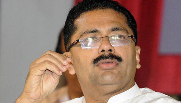 നരേന്ദ്ര മോദി തൂക്കുമരം വിധിച്ചാൽ ഏറ്റുവാങ്ങാൻ ആയിരം വട്ടം തയ്യാർ; ഒരിടത്തും അപ്പീലിന് പോകില്ല: യുഎഇ കോൺസുലേറ്റിന്റെ റംസാൻ കിറ്റ് വിതരണത്തിൽ വെളിപ്പെടുത്തലുമായി മന്ത്രി കെ.ടി ജലീൽ