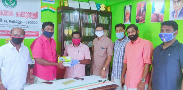 കോവിഡ് ഫസ്റ്റ് ലൈൻ ട്രീറ്റ്മെന്റ് സെന്ററിലേയ്ക്ക് ആവശ്യ സാധനങ്ങൾ നൽകി
