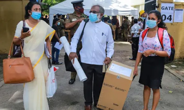 ശ്രീലങ്കയിൽ നീട്ടിവച്ച പാർലമെന്റ് തെരഞ്ഞെടുപ്പ് ഇന്ന്; ശ്രീലങ്ക പീപ്പിൾസ് പാർട്ടി വൻ വിജയം നേടുമെന്ന് അനുമാനം