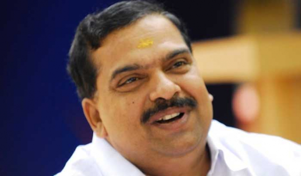 സ്വർണ്ണക്കടത്തു കേസിൽ രാഹുൽ ഗാന്ധിയുടെ മൗനത്തിൽ ദുരൂഹത; കേരളത്തിൽനിന്നുള്ള ജനപ്രതിനിധി കൂടിയായ രാഹുൽ മിണ്ടാത്തത് ഡൽഹിയിൽ മാർക്സിസ്റ്റ് പാർട്ടിയും കോൺഗ്രസും തമ്മിൽ ഉണ്ടാക്കിയ രഹസ്യ ധാരണയുടെ ഭാഗം; വിമർശനവുമായി പി കെ കൃഷ്ണദാസ്