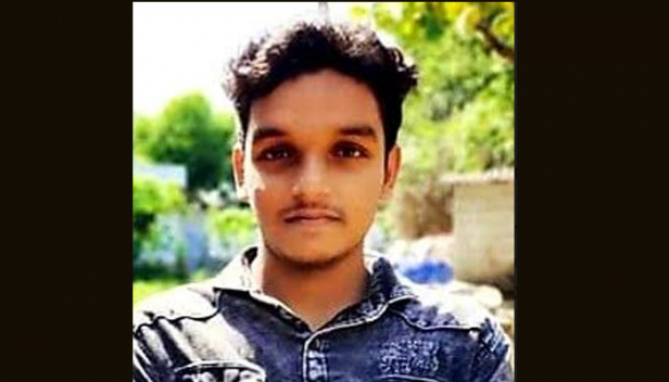 കാളികാവ് പള്ളിശ്ശേരിയിൽ വിദ്യാർത്ഥി തോട്ടിൽ മുങ്ങി മരിച്ചു; വീടിനോട് ചേർന്ന തോട്ടിൽ മുങ്ങി മരിച്ചത് 18 കാരൻ സവാദ് റാസി