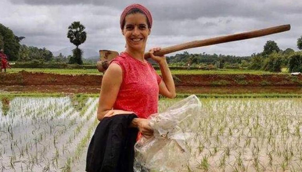 ലോക്ഡൗണിൽ കർണാടകയിൽ കുടുങ്ങി; കൃഷിരീതിയും സംസ്കാരവും പഠിച്ചെടുത്ത് സ്പാനിഷ് യുവതി