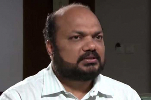 മുല്ലപ്പള്ളി രാമചന്ദ്രന്റേത് ക്രൂരമനസ്സ്; ജീവനറ്റ ബാപ്പയ്ക്ക് അന്ത്യചുംബനം നൽകിയ പിഞ്ചുകുഞ്ഞിനെവരെയാണ് അപമാനിച്ചത്; ഇരട്ടക്കൊലപാതകത്തെ ഗ്യാങ്ങുകളുടെ ഏറ്റുമുട്ടലെന്ന് വിശേഷിപ്പിച്ച മുല്ലപ്പള്ളിക്കെതിരെ പി. രാജീവ്