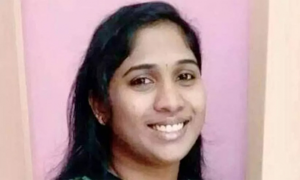 സൗദിയിൽ മലയാളി നഴ്സ് കോവിഡ് ബാധിച്ചു മരിച്ചു; ഏഴു മാസം ഗർഭിണിയായിരുന്ന അമൃതയുടെ മരണത്തിൽ തേങ്ങി ഭർത്താവും മാതാപിതാക്കളും