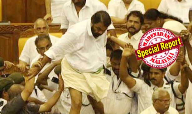 സഭാ ഡെസ്ക്കിൽ കയറിയുള്ള ശിവൻകുട്ടിയുടെ ചട്ടമ്പി ഡാൻസും സ്പീക്കർ കസേര മറിച്ചിട്ടും മൈക്കും തകർത്തുള്ള ഇ പി ജയരാജന്റെ 'കരുത്തൻ' പ്രകടനവും അങ്ങനെ എളുപ്പം മറക്കില്ല! നിയമസഭയിലെ കയ്യങ്കളി കേസ് പിൻവലിക്കാനുള്ള സർക്കാർ നീക്കത്തിന് കോടതിയുടെ പ്രഹരം; പൊതുമുതൽ നശിപ്പിച്ച കേസ് പിൻവലിക്കാൻ സാധിക്കില്ലെന്ന് തിരുവനന്തപുരം ചീഫ് ജുഡീഷ്യൽ മജിസ്ട്രേറ്റ് കോടതി; മന്ത്രിമാരായ ഇ പി ജയരാജനും കെ ടി ജലീലും ഉൾപ്പടെ ആറുപേർ പ്രതികളായ കേസിൽ വിനായായത് ചെന്നിത്തലയുടെ തടസ്സഹർജി
