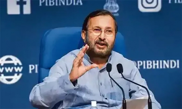 30 ലക്ഷം കേന്ദ്രസർക്കാർ ജീവനക്കാർക്ക് ബോണസ്; 3,737 കോടി രൂപ മാറ്റിവെച്ചു; ഉടൻ വിതരണം ചെയ്യുമെന്ന് പ്രകാശ് ജാവ്ദേക്കർ