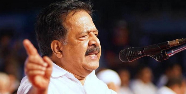 ഹാഥ്റസും വാളയാറും തമ്മിൽ യാതൊരു വ്യത്യാസവുമില്ലെന്നും രണ്ടും ഭരണകൂട ഭീകരതയാണെന്ന് രമേശ് ചെന്നിത്തല; യു ഡിഎഫ് അധികാരത്തിൽ വന്നാൽ കേസിൽ ഉത്തരവാദികളായവർ സർവീസിലുണ്ടാകില്ലെന്നും ഉറപ്പ് നൽകൽ; വാളയാറിൽ പിന്തുണയുമായി പ്രതിപക്ഷ നേതാവ്